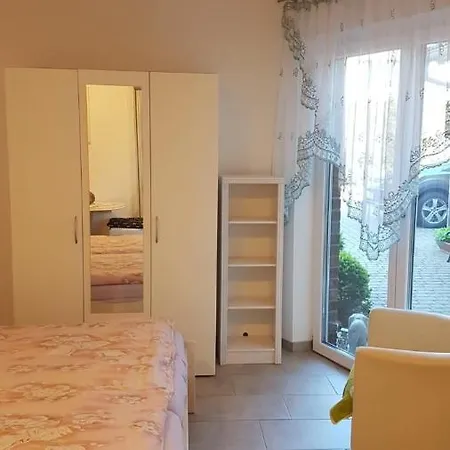 Apartament Ferienwohnung Im Rosengarten - Fewo 2 - A44948 Dassow